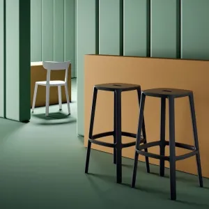 Cadrea - Bar stool