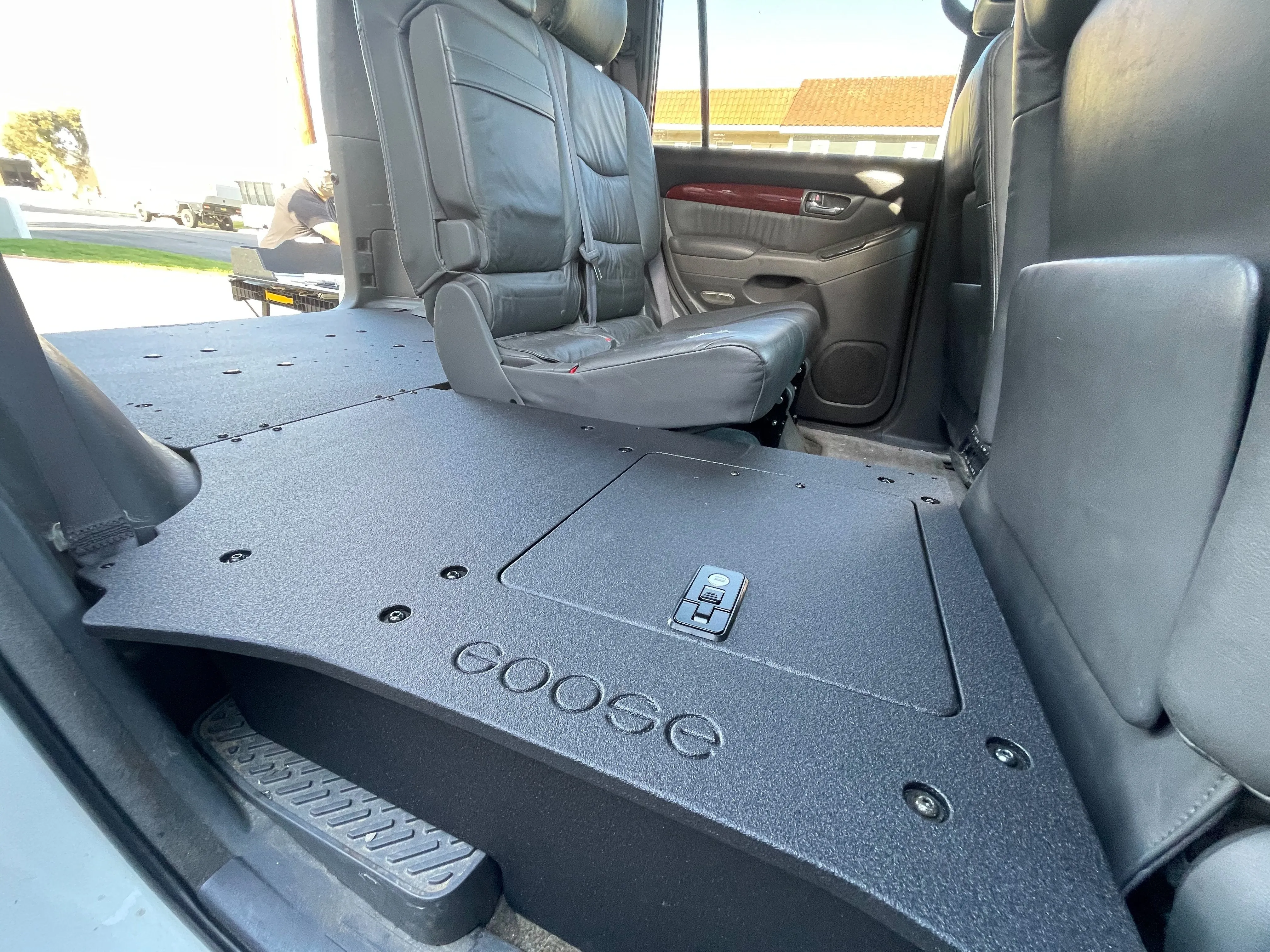 LEXUS GX470 2002-09 SECOND ROW SEAT DELETE PLATE SYSTEM