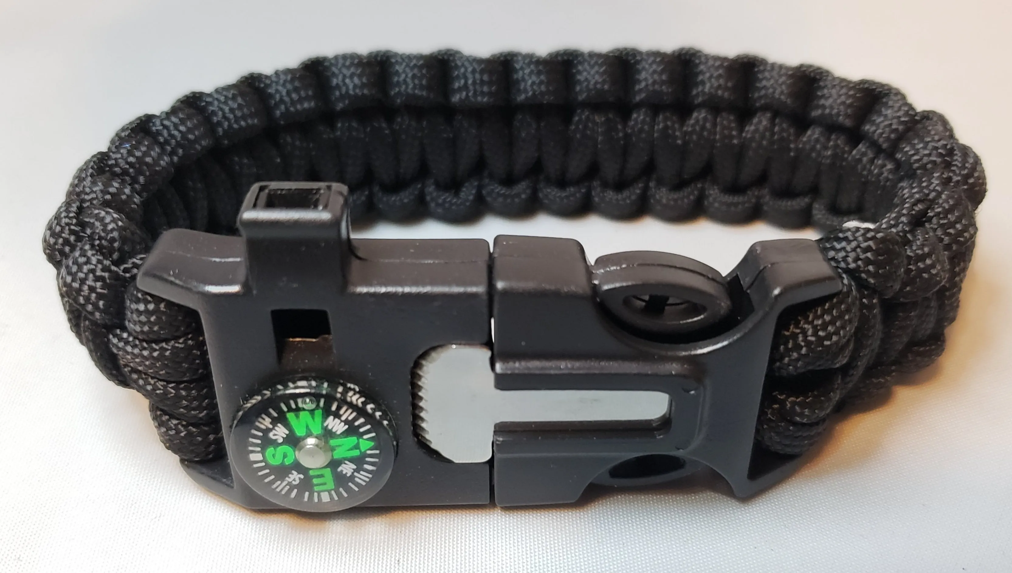 SURVIVAL BRACELET. 5 in 1 with Paracord, Compass, Fire Starter, Whistle & Scraper/Knife. 8.5" in various colors 